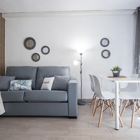 Bonito Estudio Renovado Салоу Екстериор снимка