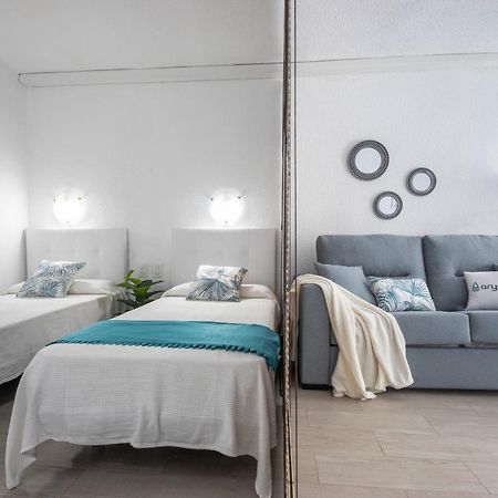 Bonito Estudio Renovado Салоу Екстериор снимка