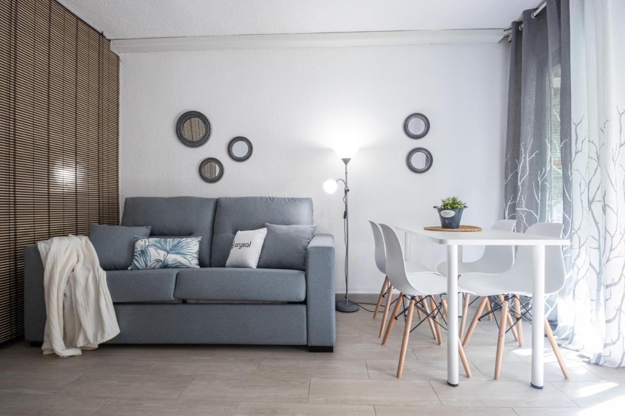 Bonito Estudio Renovado Салоу Екстериор снимка