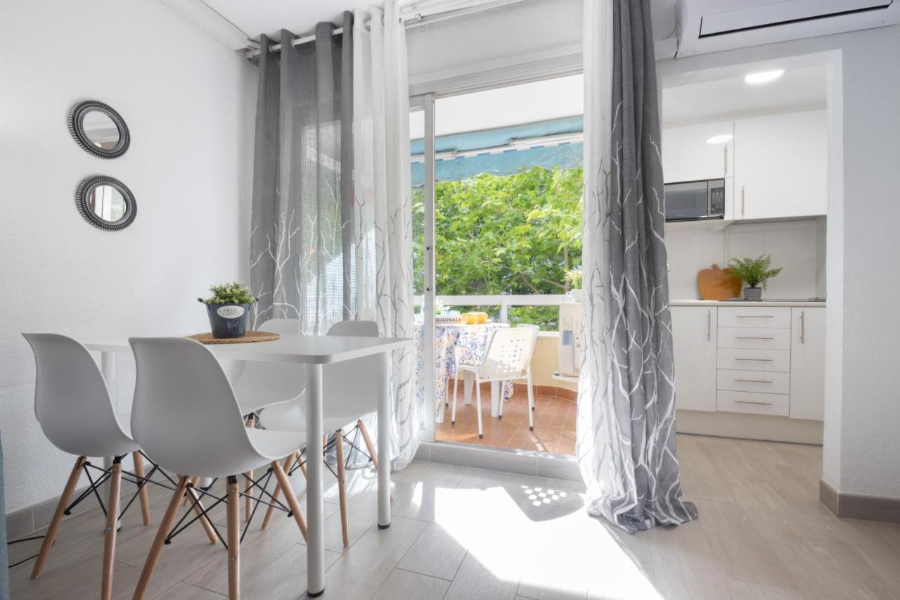 Bonito Estudio Renovado Салоу Екстериор снимка
