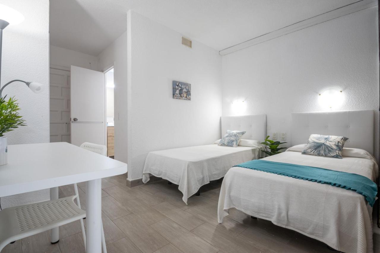 Bonito Estudio Renovado Салоу Екстериор снимка